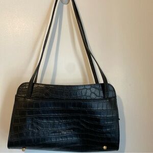 Elegant Black Croc-Embossed Shoulder Bag